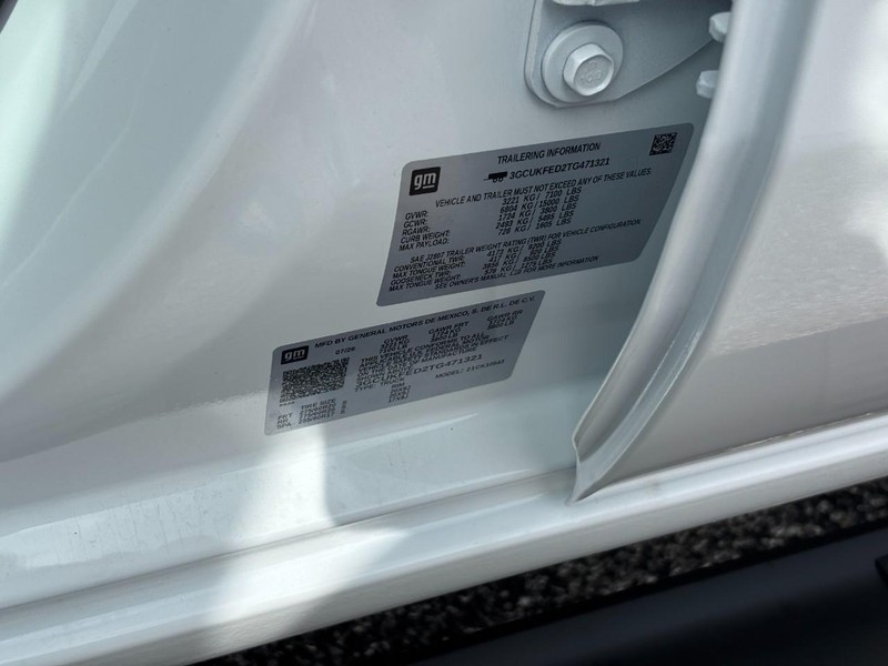 Chevrolet Silverado 1500 Vehicle Full-screen Gallery Image 19
