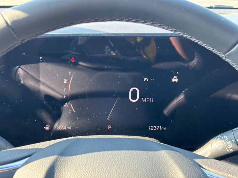 Buick Encore GX Vehicle Full-screen Gallery Image 19