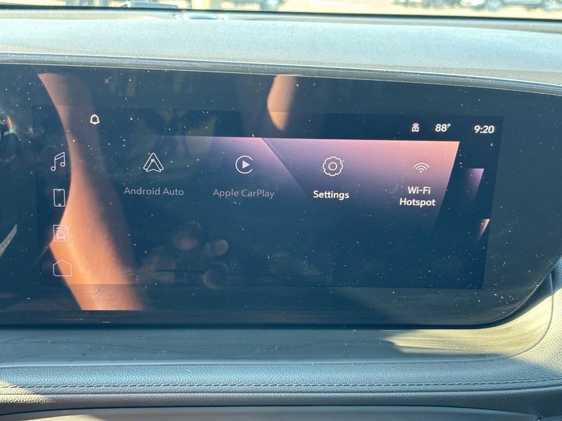 Buick Encore GX Vehicle Full-screen Gallery Image 20