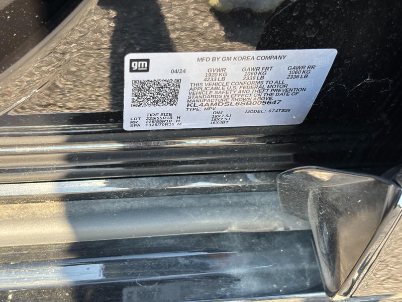 Buick Encore GX Vehicle Full-screen Gallery Image 23