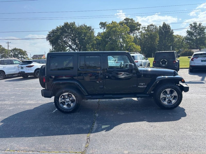 Jeep Wrangler Unlimited Vehicle Full-screen Gallery Image 06