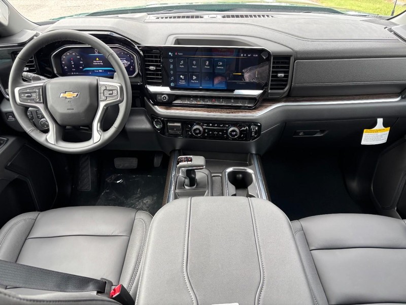 Chevrolet Silverado 1500 Vehicle Full-screen Gallery Image 6