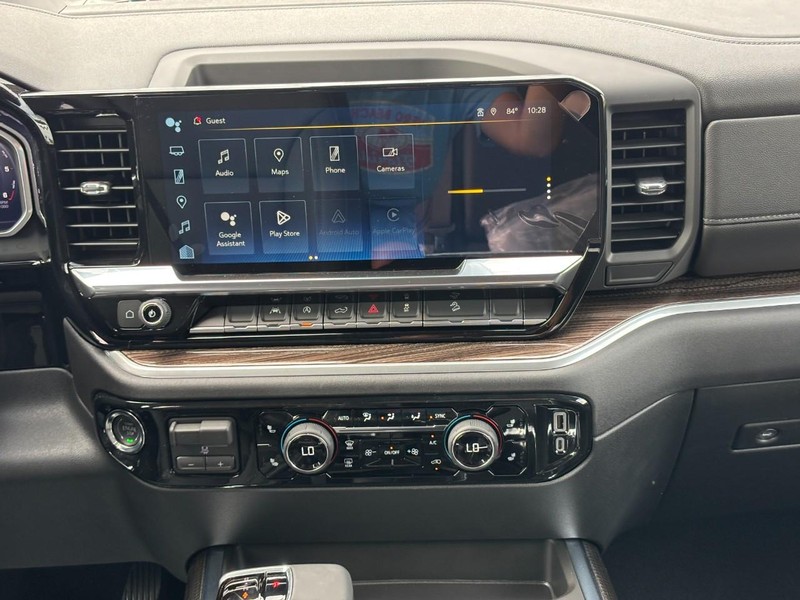 Chevrolet Silverado 1500 Vehicle Full-screen Gallery Image 8