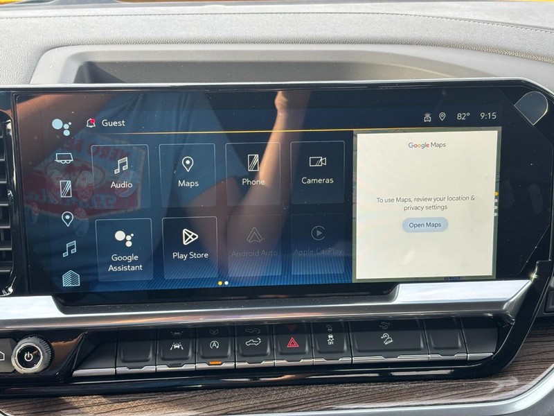 Chevrolet Silverado 1500 Vehicle Full-screen Gallery Image 15