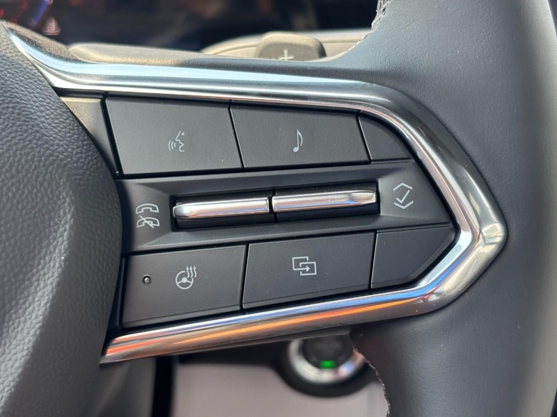 Chevrolet Tahoe Vehicle Full-screen Gallery Image 14