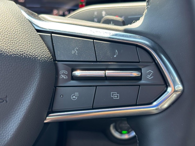 Chevrolet Tahoe Vehicle Full-screen Gallery Image 14