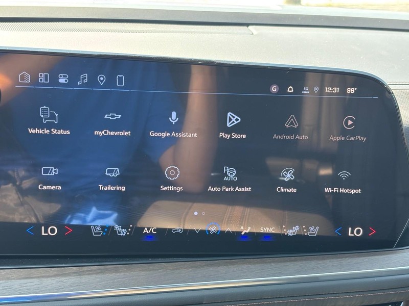 Chevrolet Tahoe Vehicle Full-screen Gallery Image 16