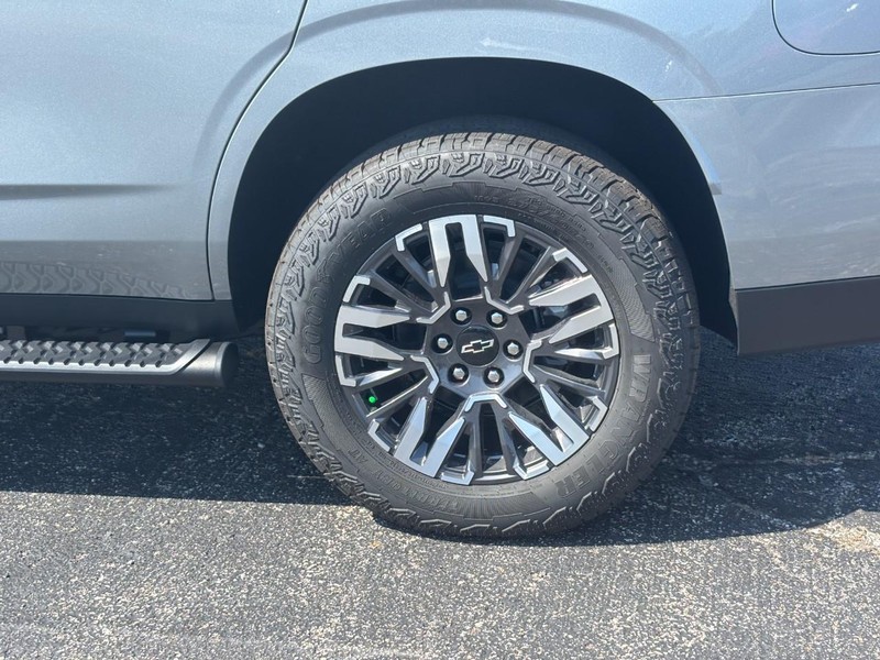 Chevrolet Tahoe Vehicle Full-screen Gallery Image 4