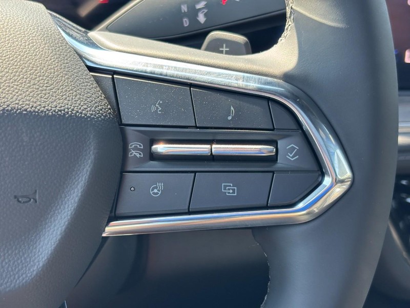 Chevrolet Tahoe Vehicle Full-screen Gallery Image 14