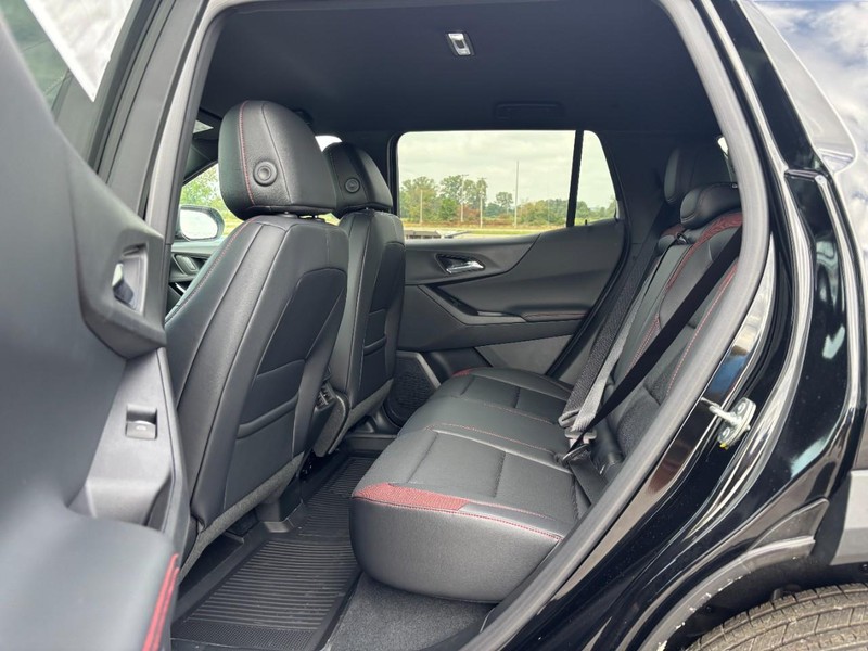 Chevrolet Equinox Vehicle Full-screen Gallery Image 5