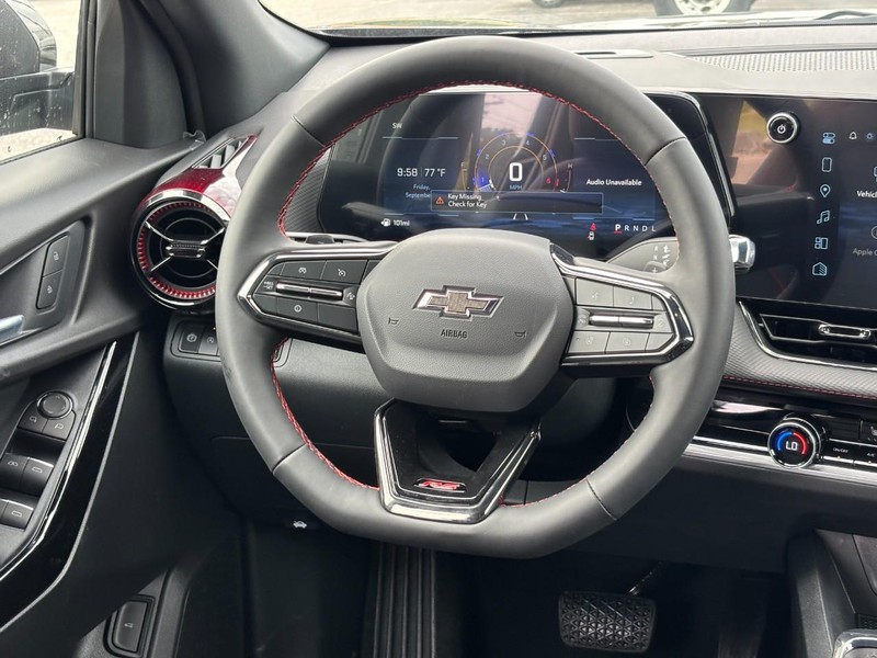 Chevrolet Equinox Vehicle Full-screen Gallery Image 7