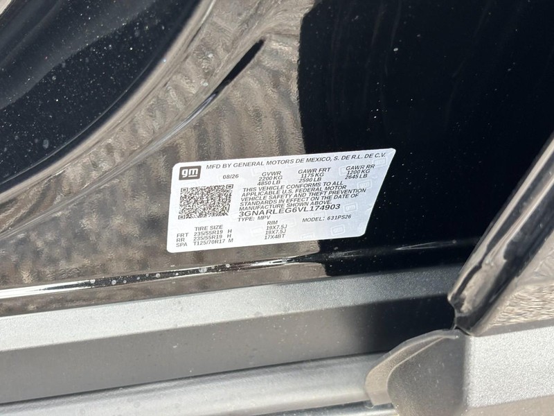 Chevrolet Equinox Vehicle Full-screen Gallery Image 19