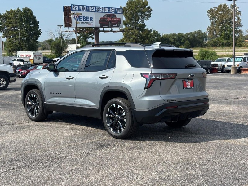 Chevrolet Equinox Vehicle Full-screen Gallery Image 3