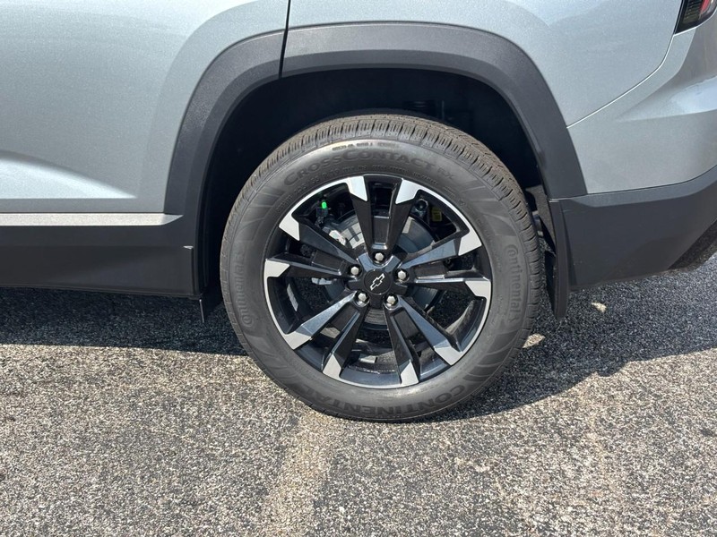 Chevrolet Equinox Vehicle Full-screen Gallery Image 4