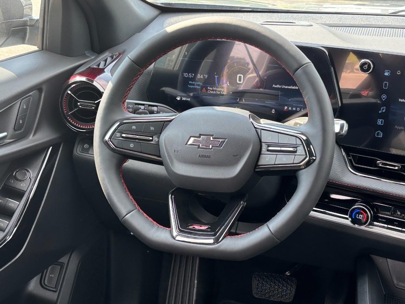 Chevrolet Equinox Vehicle Full-screen Gallery Image 7