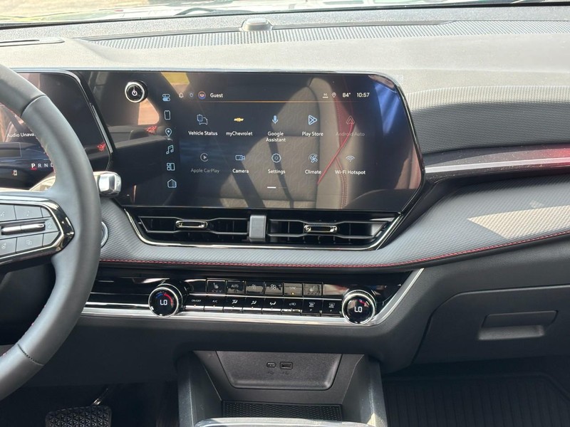 Chevrolet Equinox Vehicle Full-screen Gallery Image 8