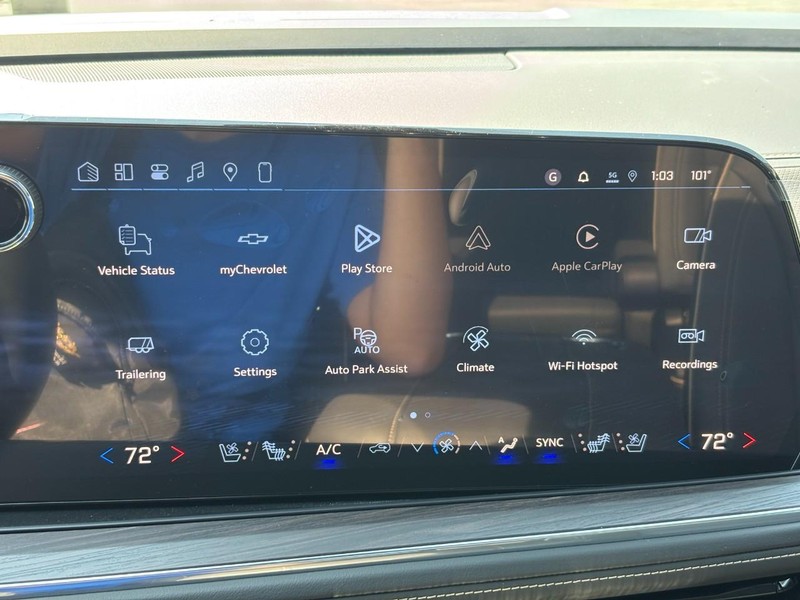 Chevrolet Tahoe Vehicle Full-screen Gallery Image 16