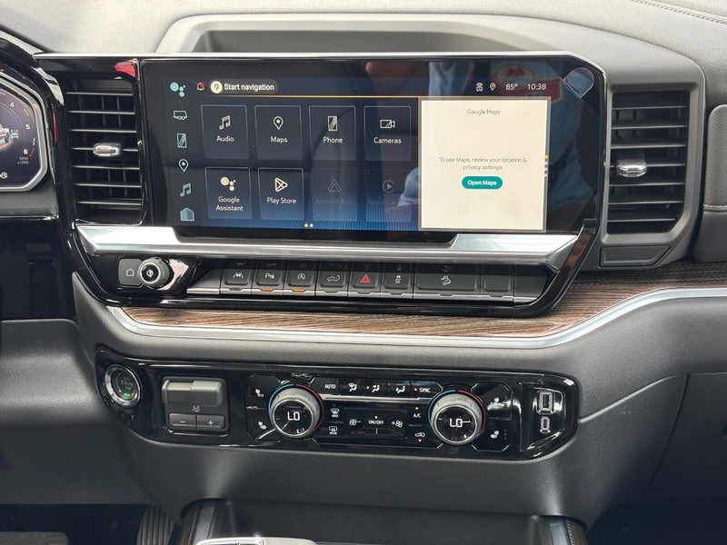 Chevrolet Silverado 1500 Vehicle Full-screen Gallery Image 8
