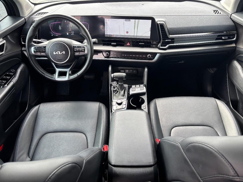 Kia Sportage Vehicle Full-screen Gallery Image 11