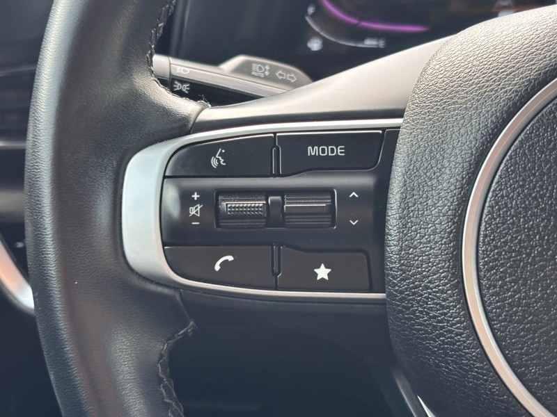 Kia Sportage Vehicle Full-screen Gallery Image 17