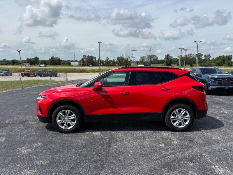 Chevrolet Blazer Vehicle Full-screen Gallery Image 02