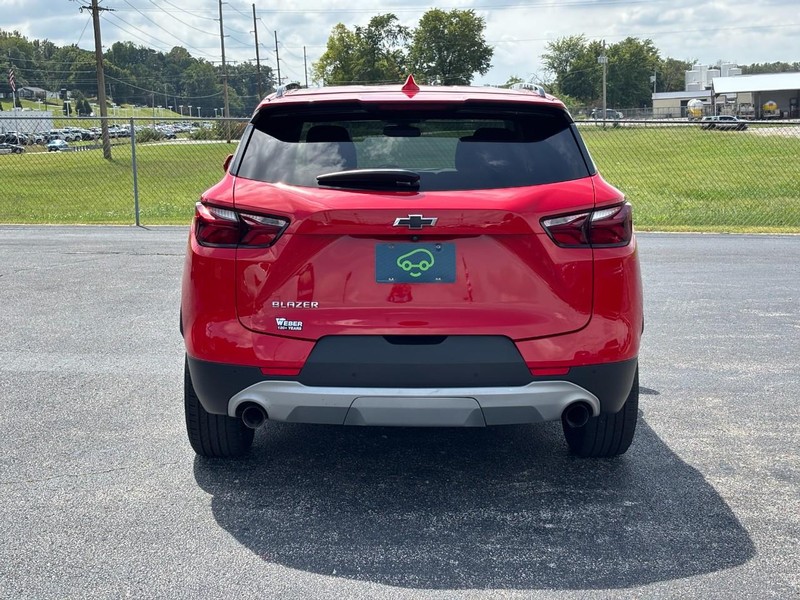 Chevrolet Blazer Vehicle Full-screen Gallery Image 04