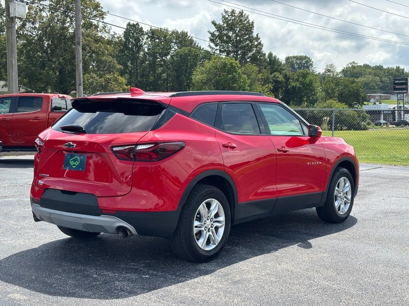 Chevrolet Blazer Vehicle Full-screen Gallery Image 05