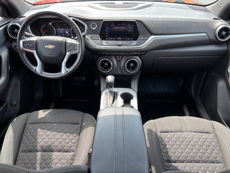 Chevrolet Blazer Vehicle Full-screen Gallery Image 11