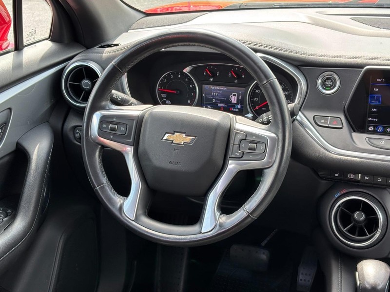 Chevrolet Blazer Vehicle Full-screen Gallery Image 12