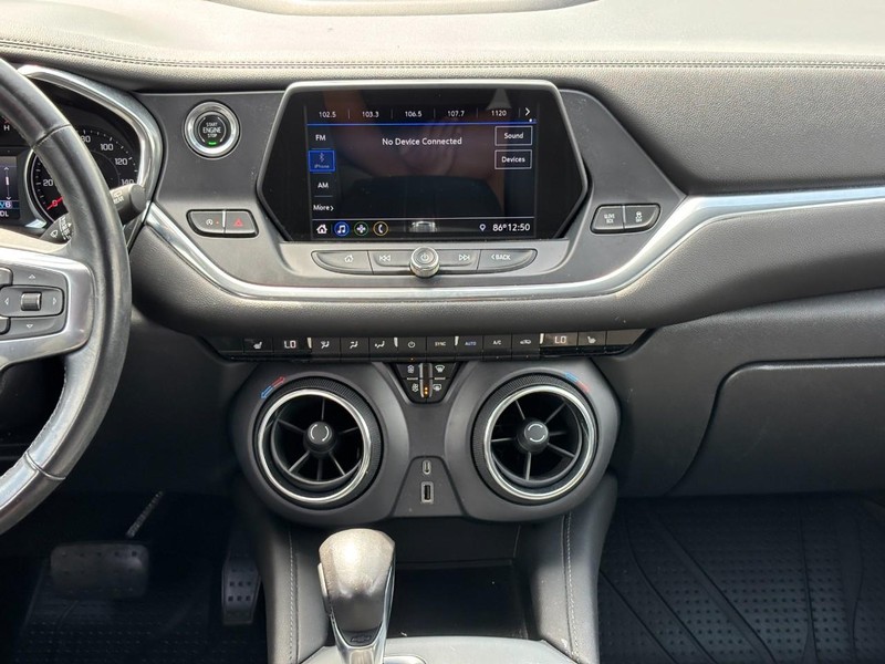 Chevrolet Blazer Vehicle Full-screen Gallery Image 13