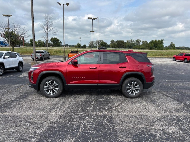 Chevrolet Equinox Vehicle Full-screen Gallery Image 2