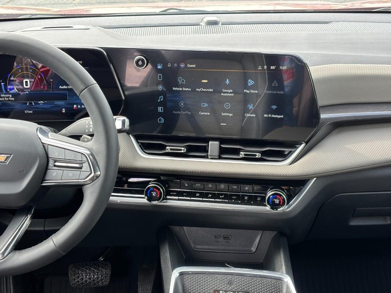 Chevrolet Equinox Vehicle Full-screen Gallery Image 8