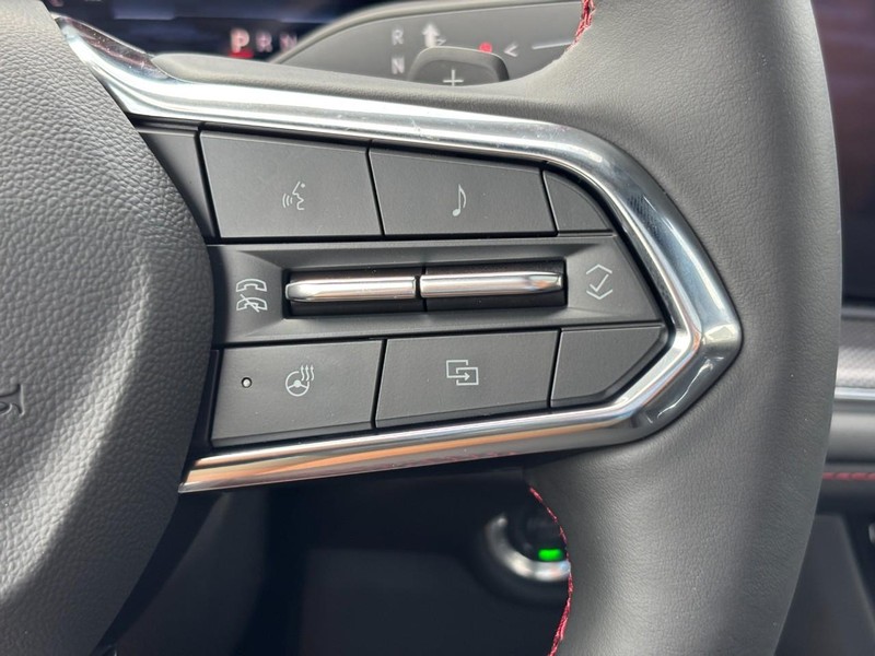 Chevrolet Tahoe Vehicle Full-screen Gallery Image 14