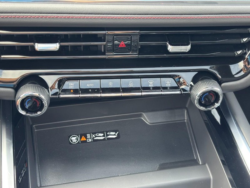 Chevrolet Tahoe Vehicle Full-screen Gallery Image 19
