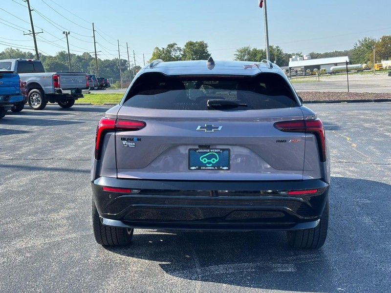 Chevrolet Blazer EV Vehicle Full-screen Gallery Image 04