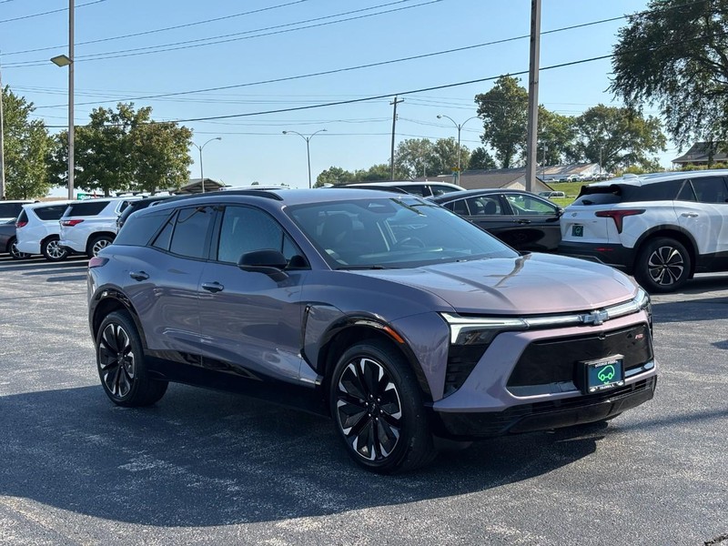 Chevrolet Blazer EV Vehicle Full-screen Gallery Image 07