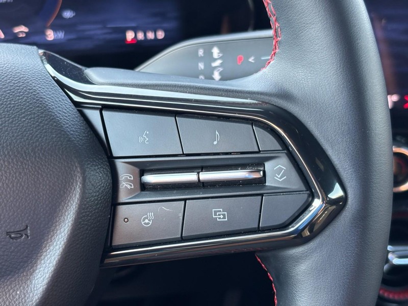 Chevrolet Blazer EV Vehicle Full-screen Gallery Image 18