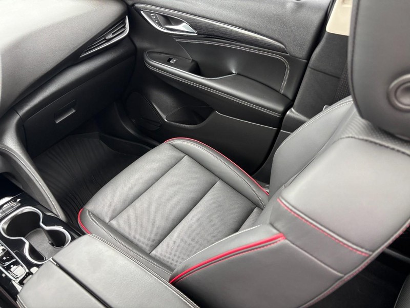 Buick Envision Vehicle Full-screen Gallery Image 14