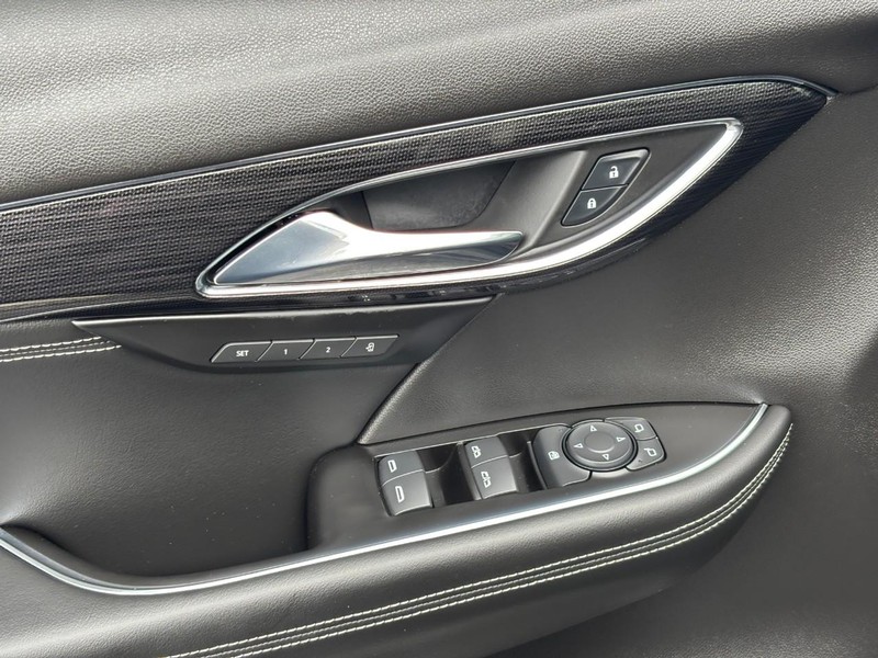 Buick Envision Vehicle Full-screen Gallery Image 16