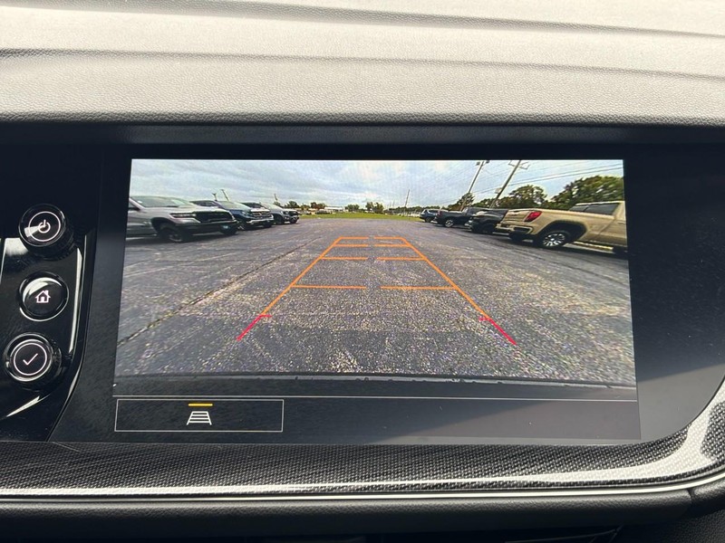 Buick Envision Vehicle Full-screen Gallery Image 21