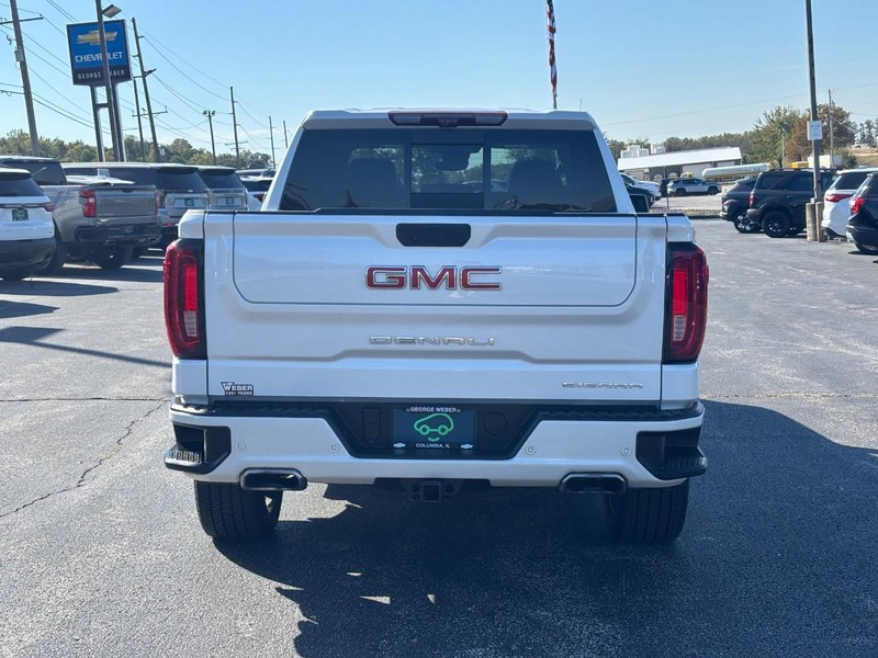 GMC Sierra 1500 Vehicle Full-screen Gallery Image 4
