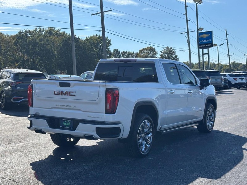 GMC Sierra 1500 Vehicle Full-screen Gallery Image 5