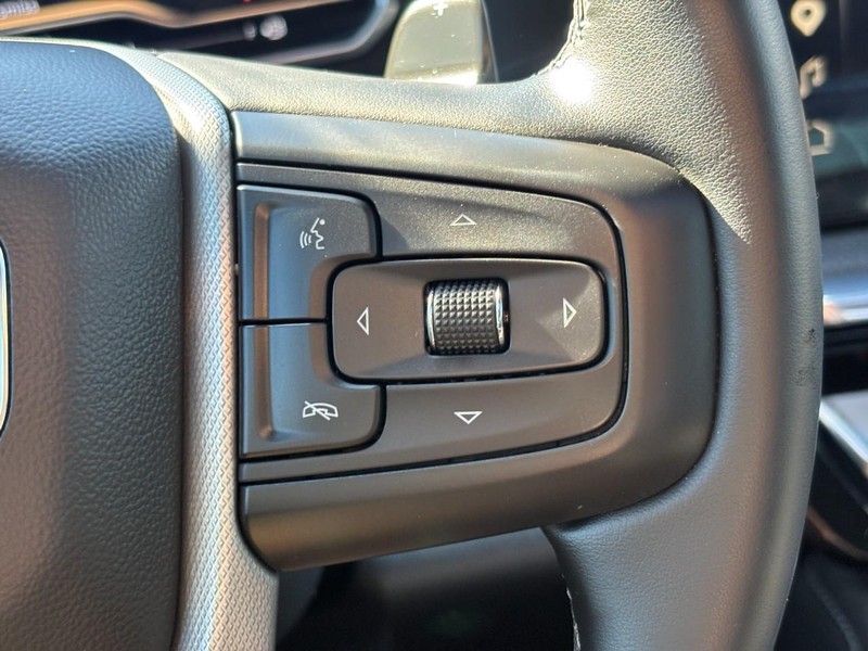 GMC Sierra 1500 Vehicle Full-screen Gallery Image 18
