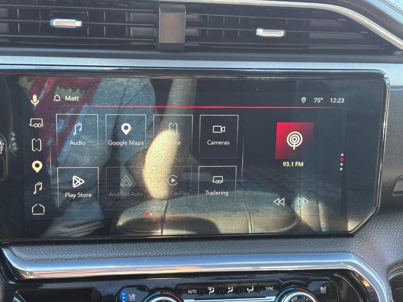 GMC Sierra 1500 Vehicle Full-screen Gallery Image 20