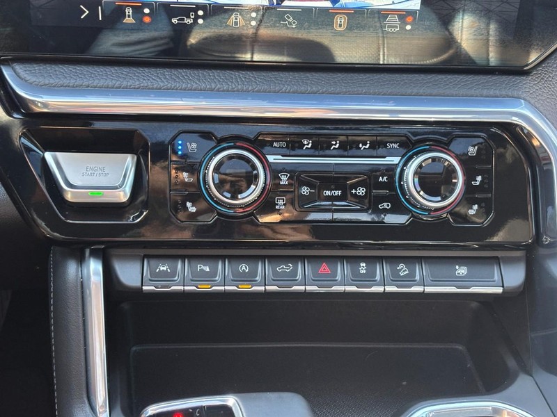 GMC Sierra 1500 Vehicle Full-screen Gallery Image 22