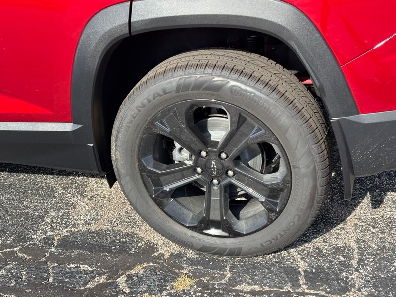 Chevrolet Equinox Vehicle Full-screen Gallery Image 4