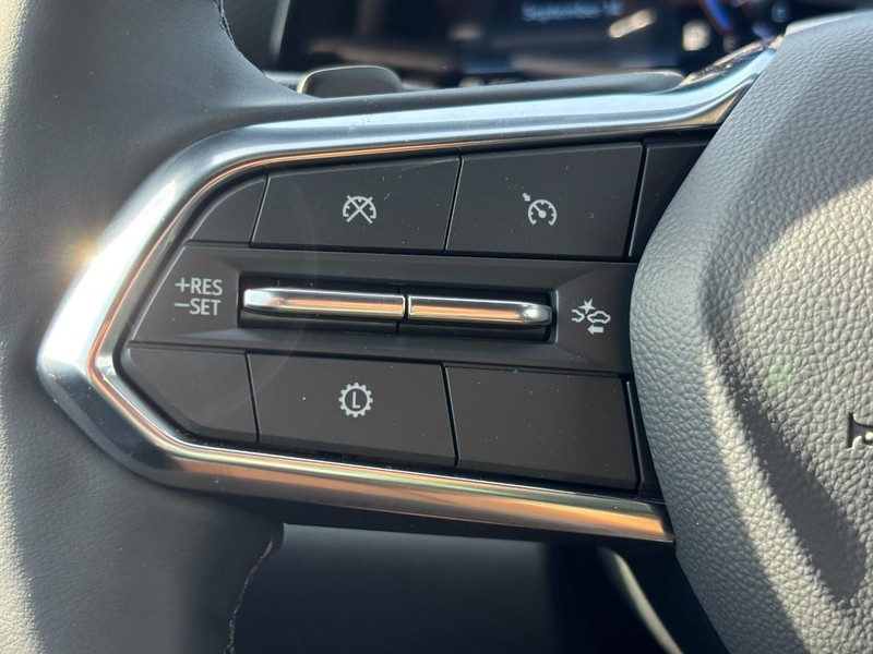 Chevrolet Equinox Vehicle Full-screen Gallery Image 12