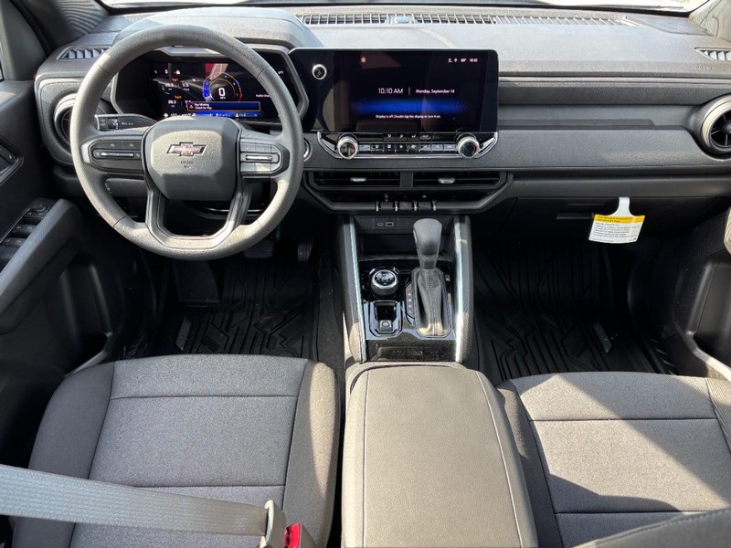 Chevrolet Colorado Vehicle Full-screen Gallery Image 6
