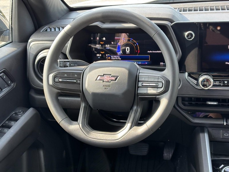 Chevrolet Colorado Vehicle Full-screen Gallery Image 7