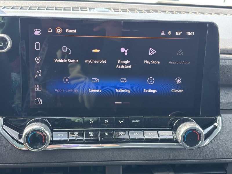 Chevrolet Colorado Vehicle Full-screen Gallery Image 15